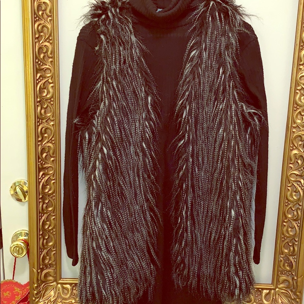 Grey/black faux fur vest